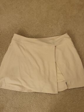PINK Victoria's Secret Cream/Tan Skort
